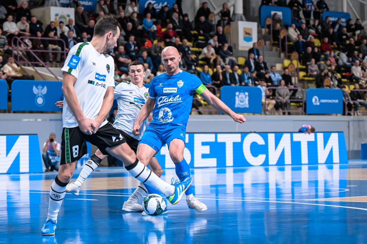 ЛКС привёз из Сургута 2 очка